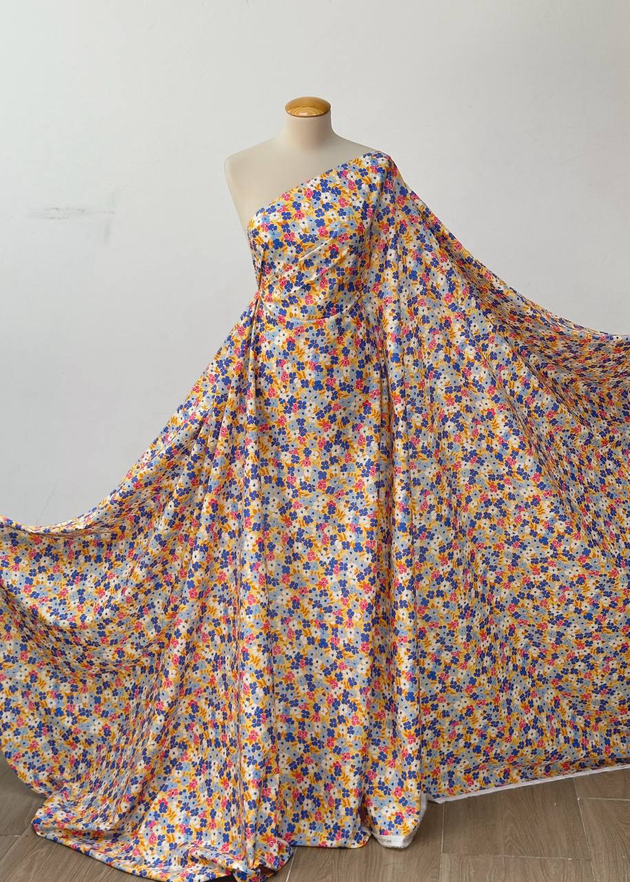 Плательная Pierre Cardin
