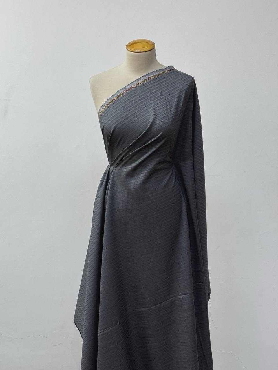 Костюмная Armani