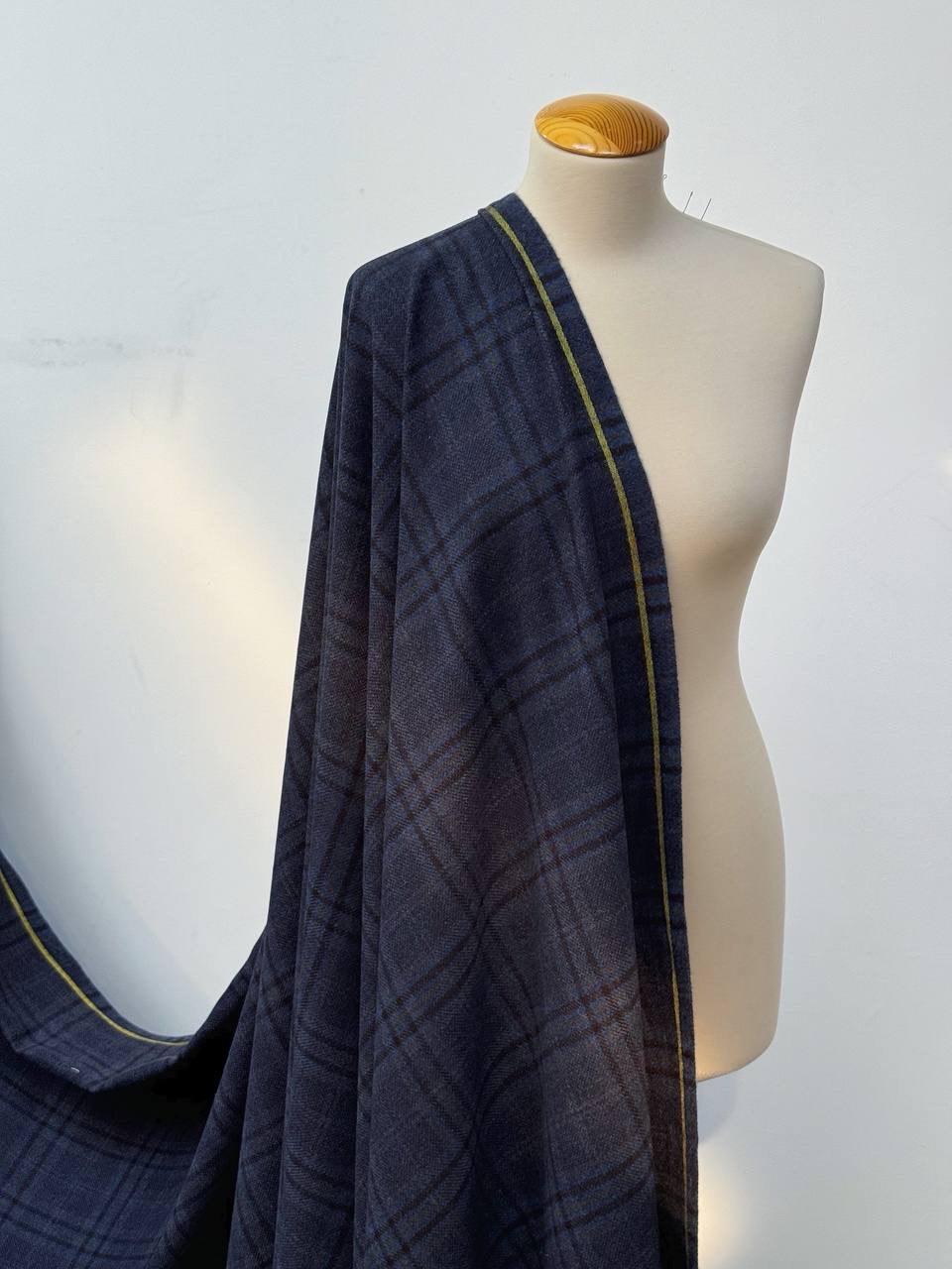 Костюмная Loro Piana