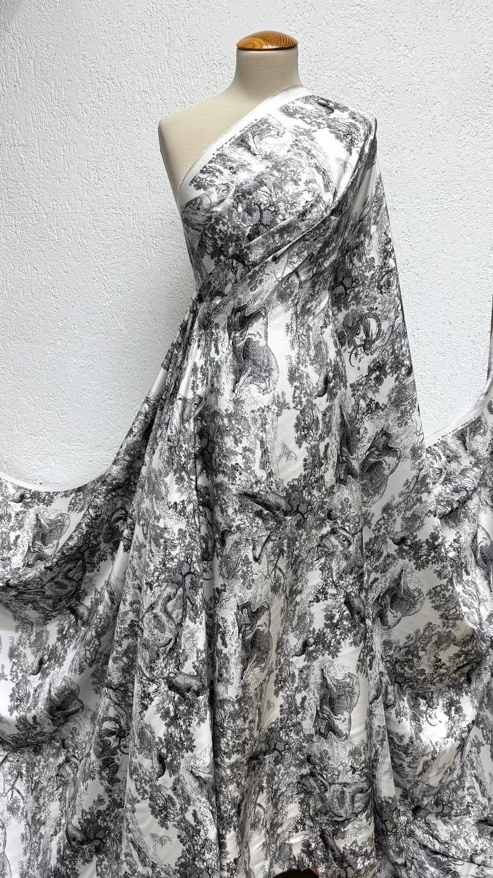 Плательная Dior