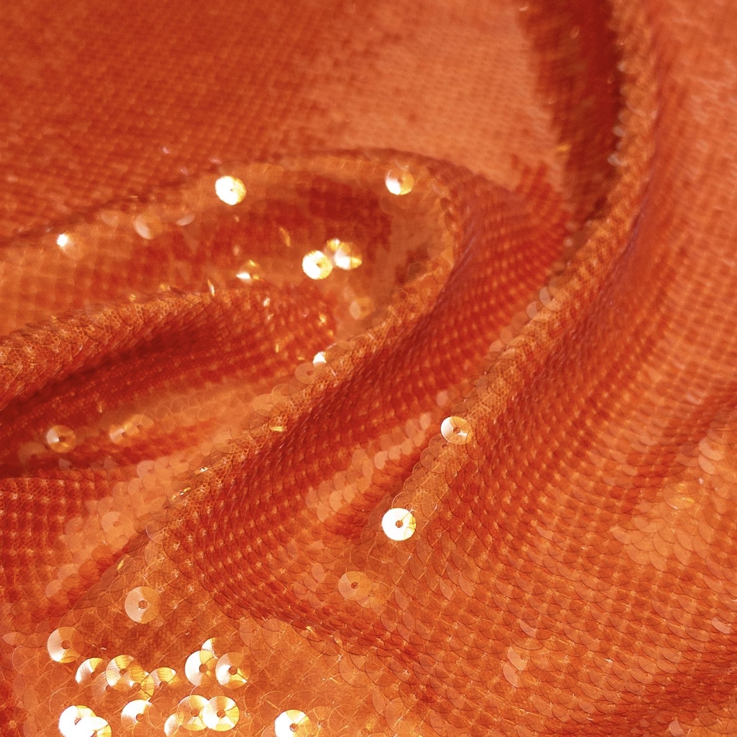 Пайетки на сетке