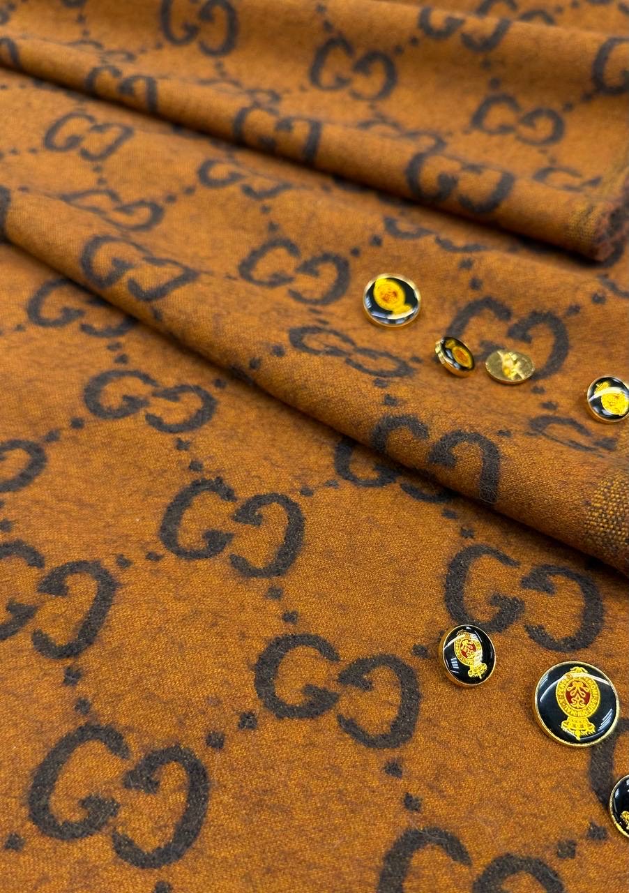 Костюмная Gucci