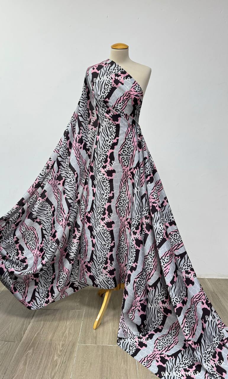 Плательная Balenciaga