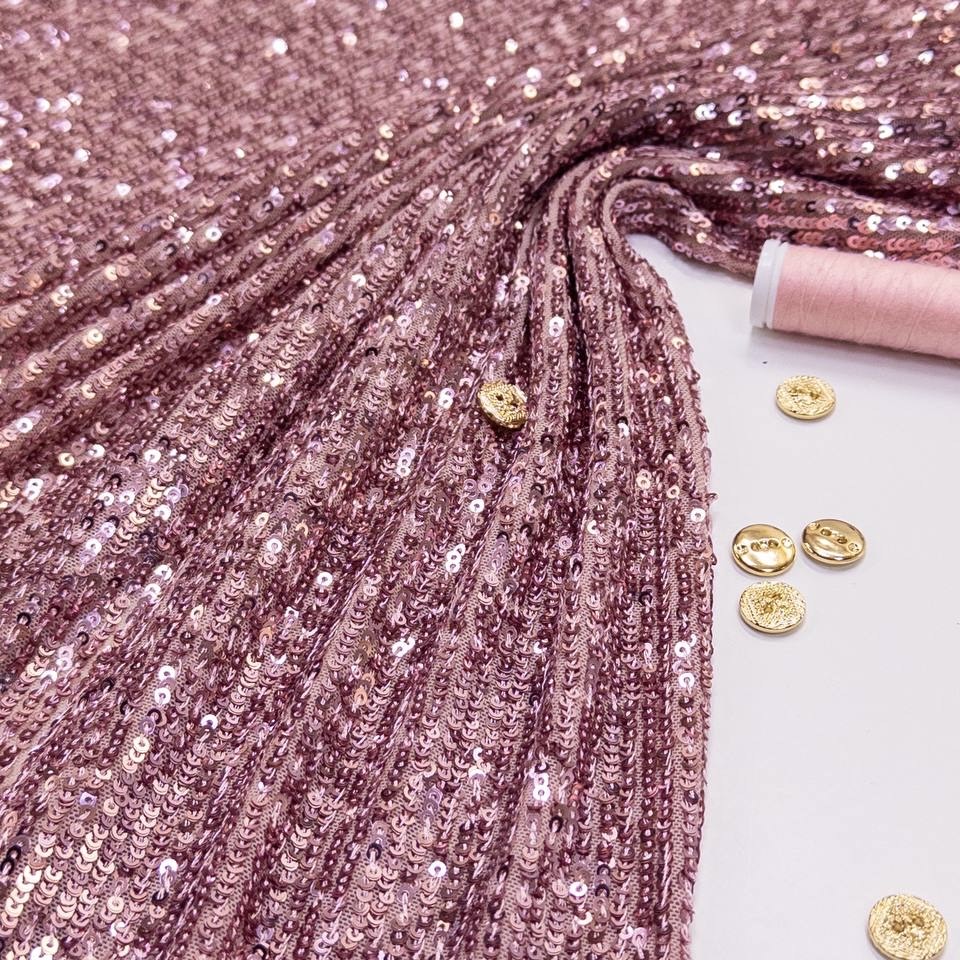 Пайетки на сетке