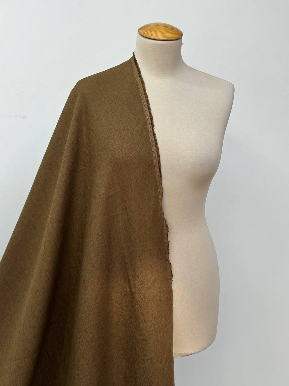 Костюмно-плательная Loro Piana