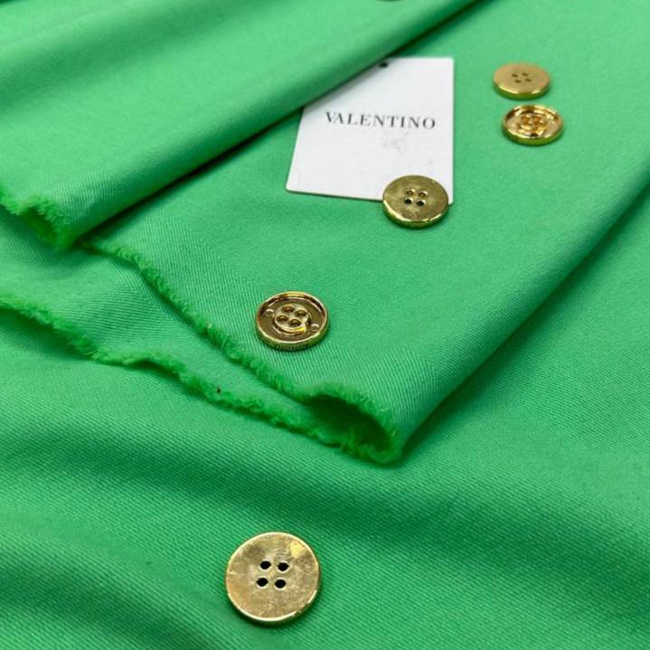 Костюмная Valentino