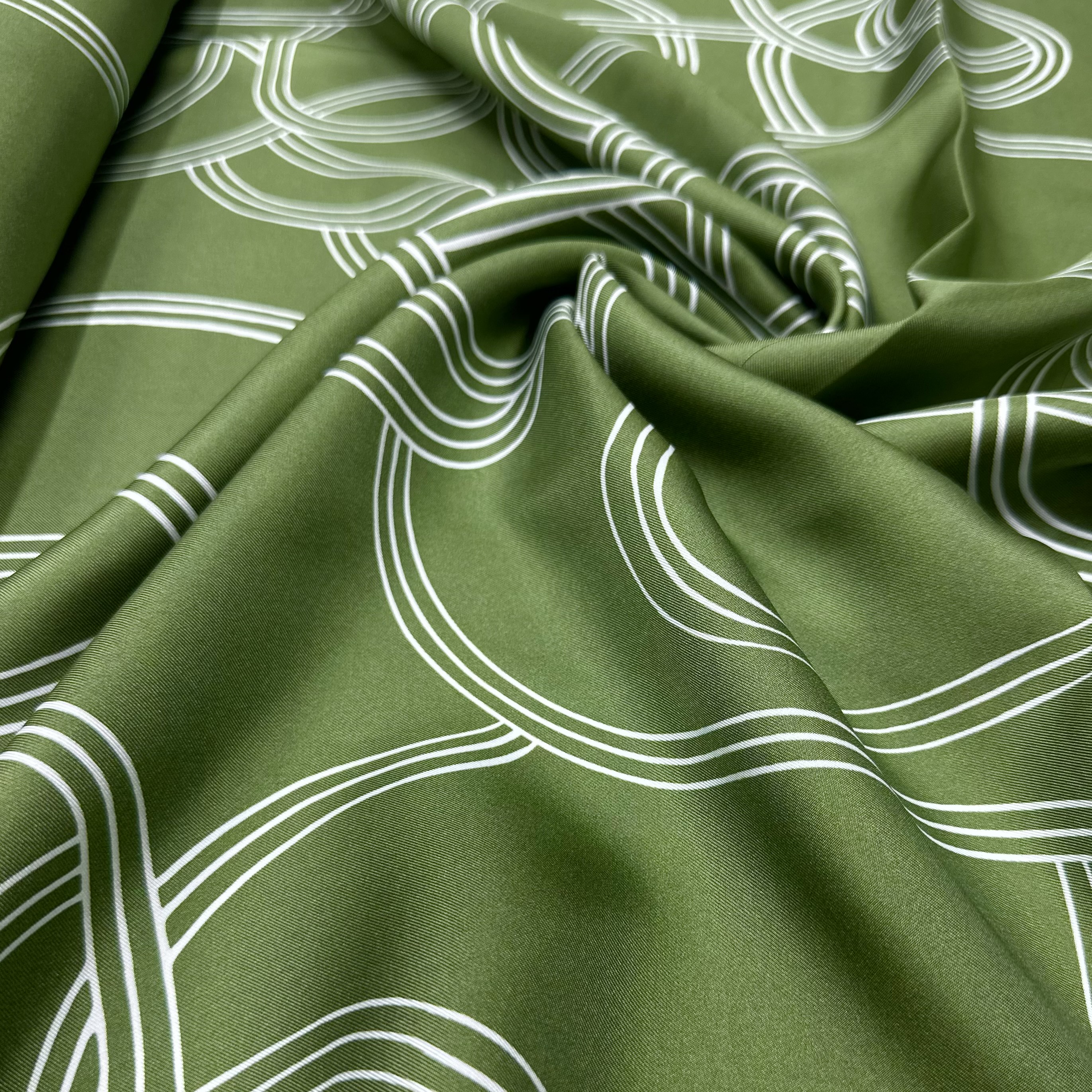 Плательная ткань Loewe