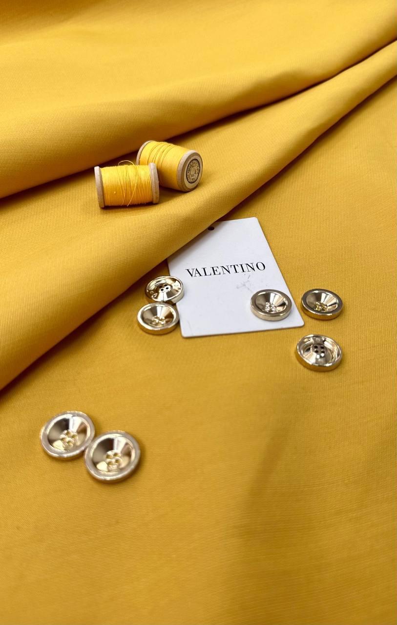 Костюмная Valentino