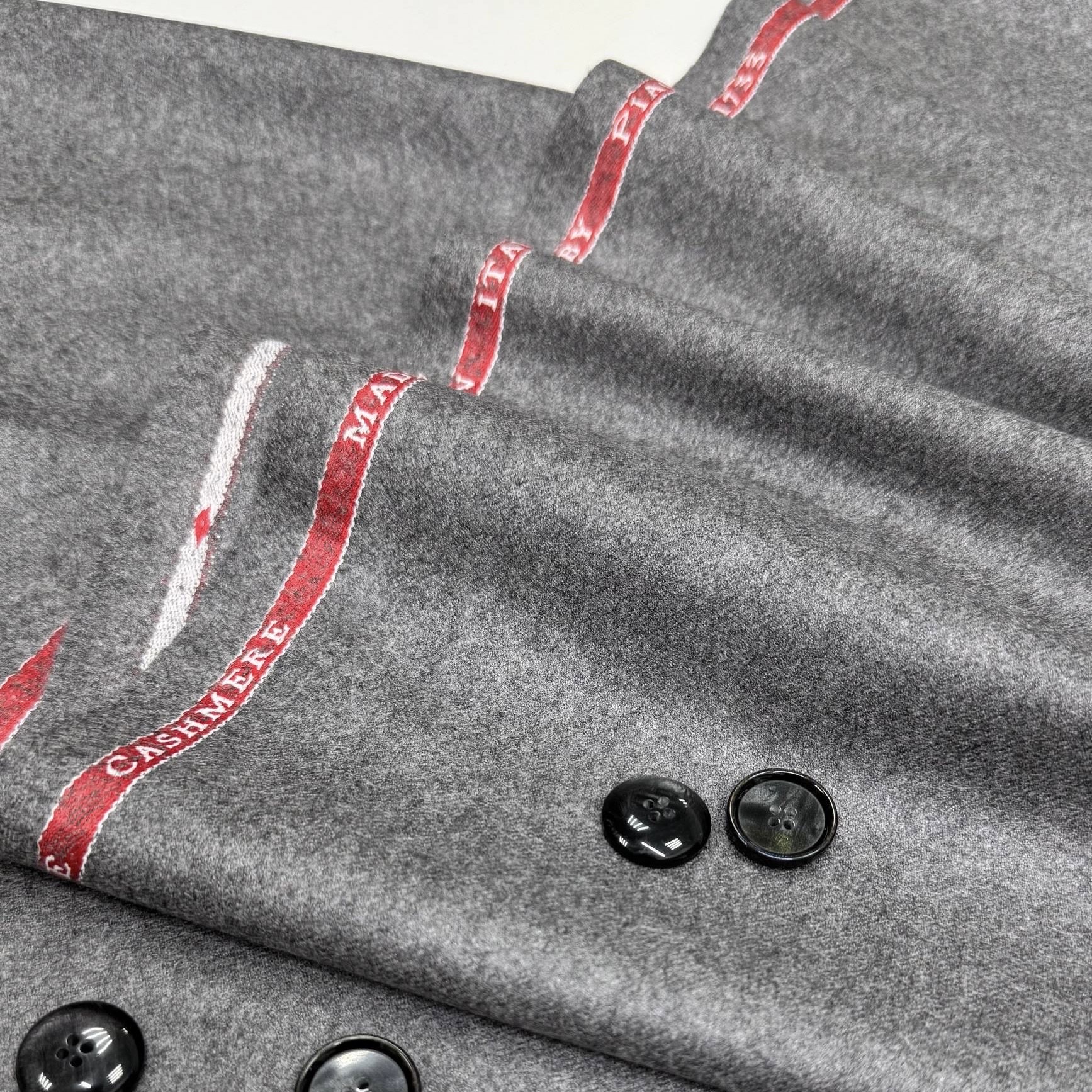 Костюмная Piacenza