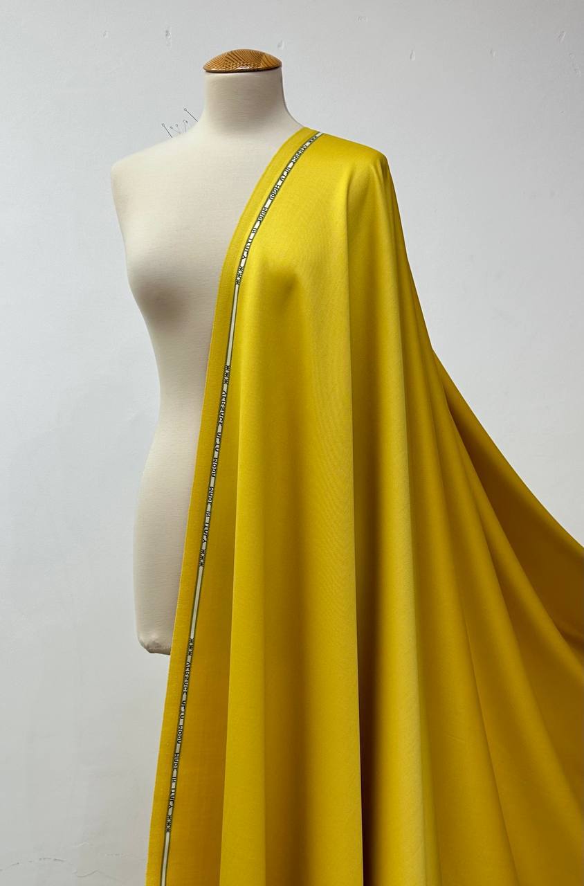 Костюмная Versace
