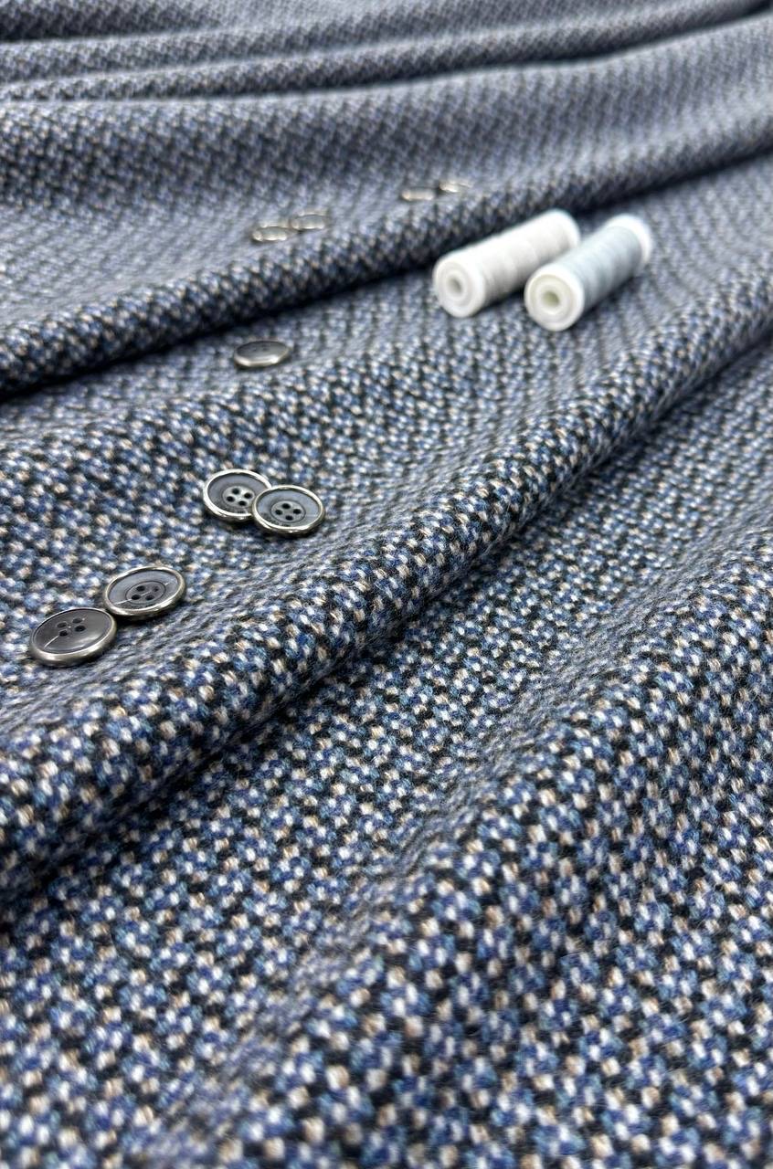 Пальтовая Armani