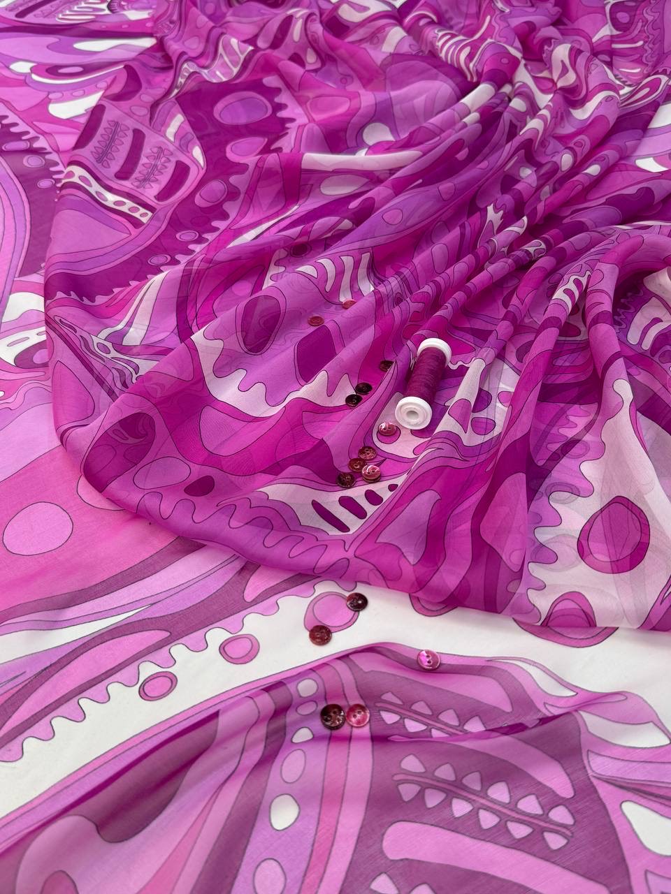 Шифон Pucci