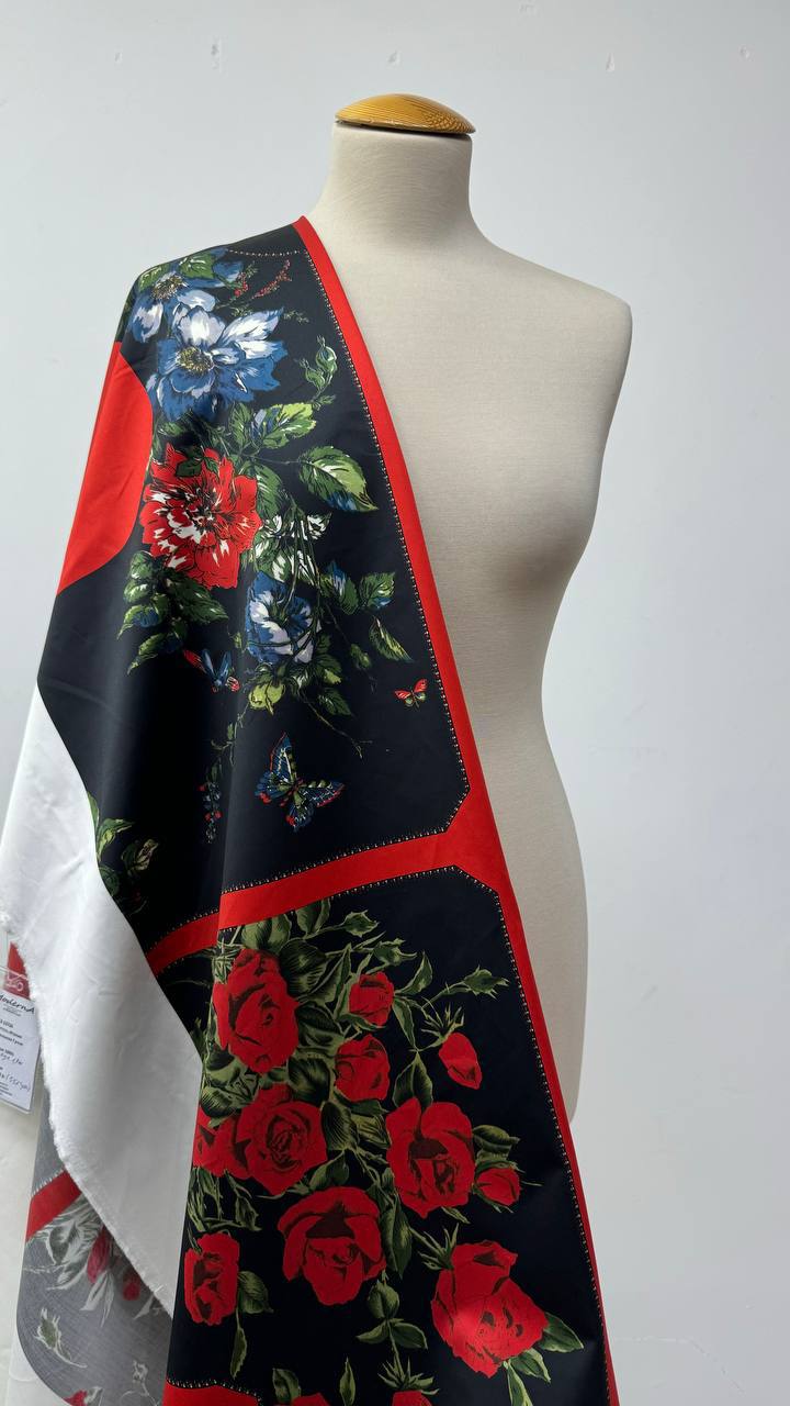 Костюмно-плательная Gucci
