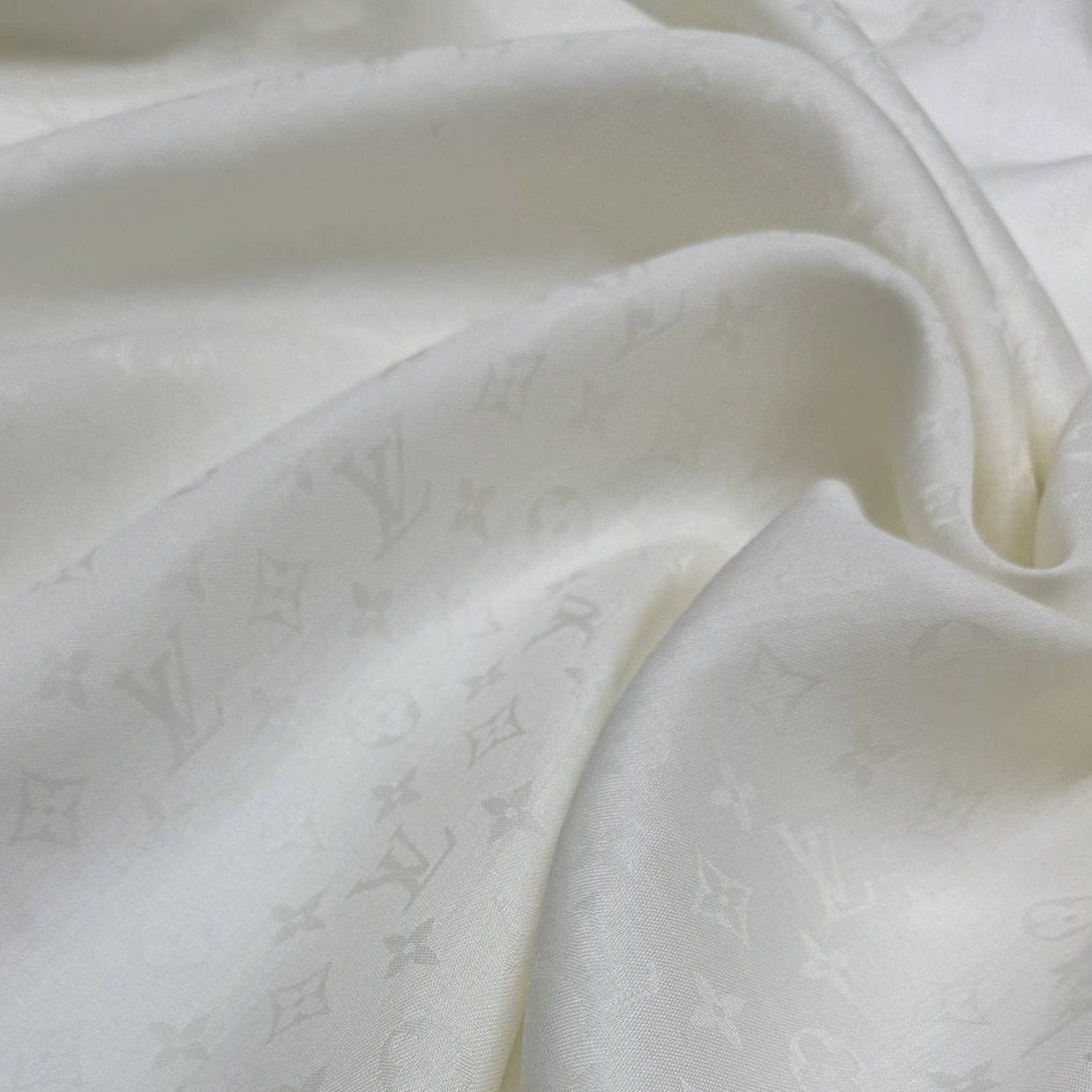 Плательная Louis Vuitton