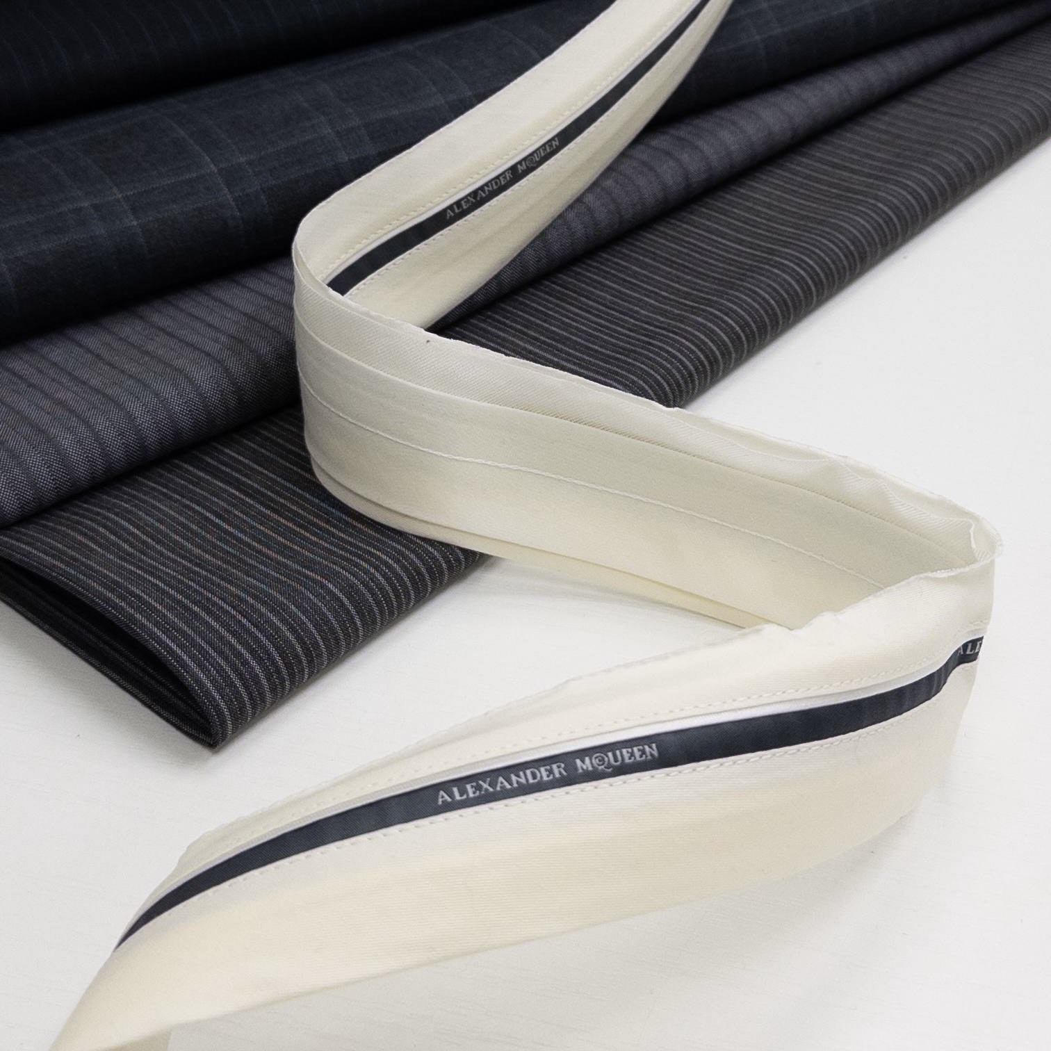 Корсажная лента A. McQueen