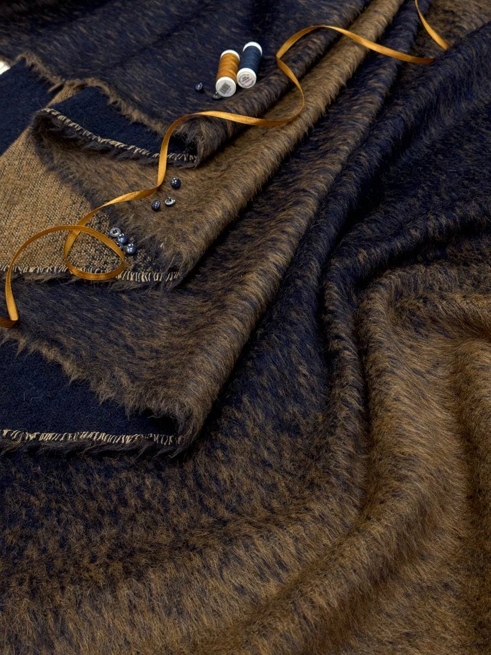 Пальтовая Armani