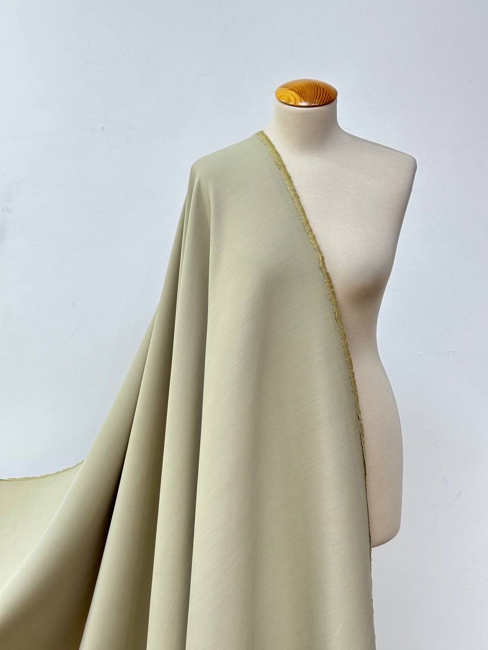 Костюмная Loro Piana