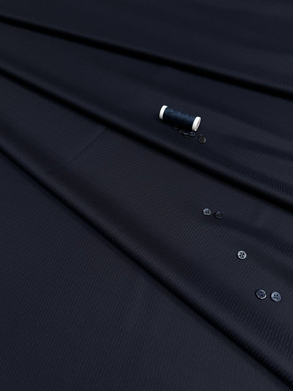 Костюмная Armani