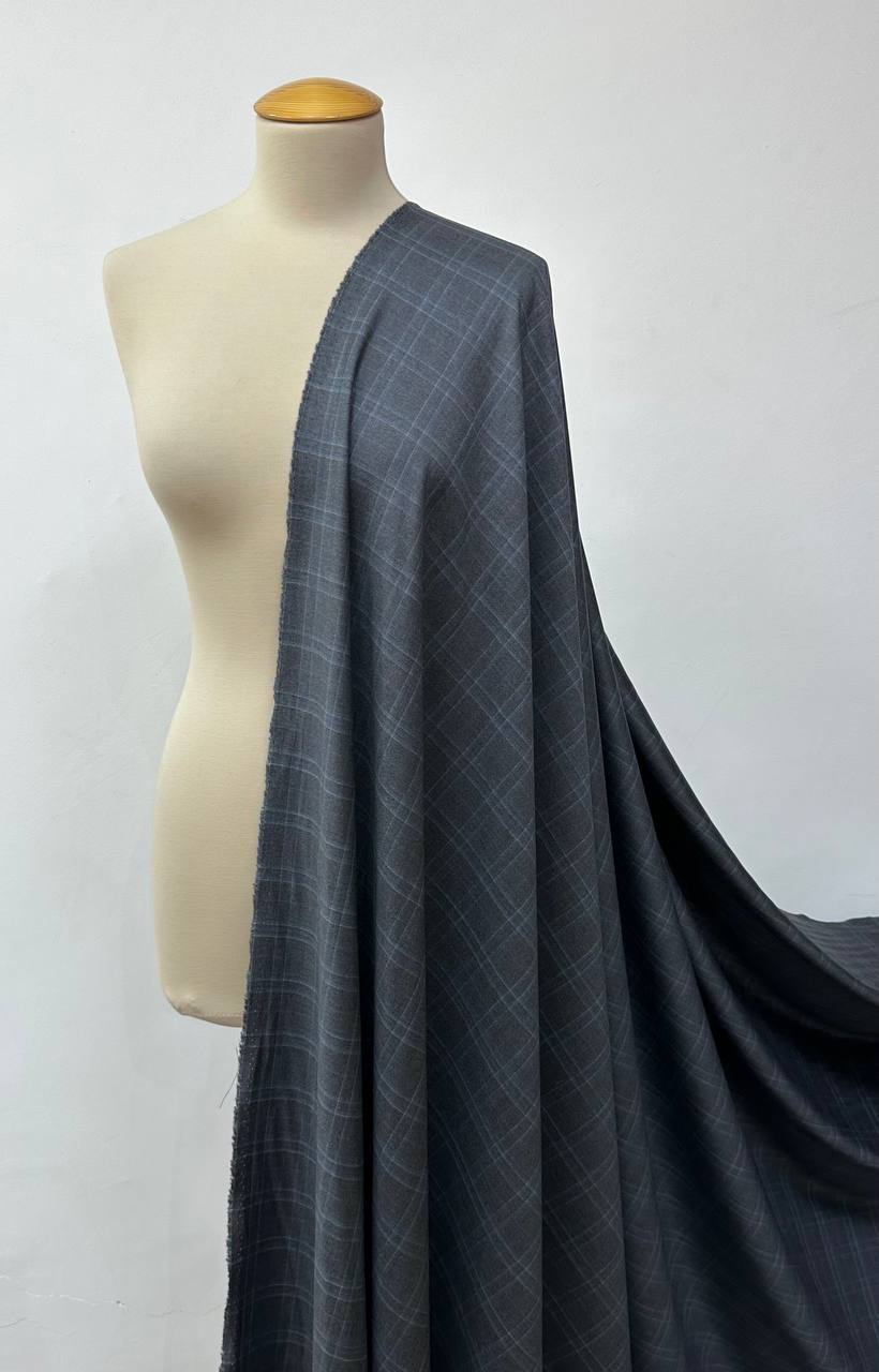 Костюмная Armani