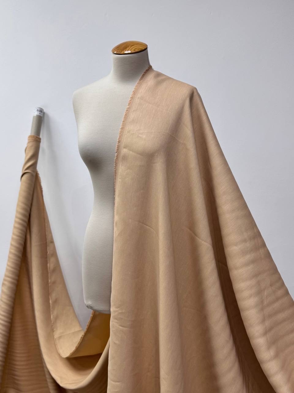 Костюмно-плательная Loro Piana