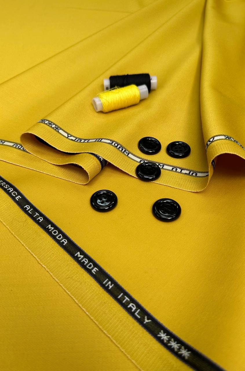 Костюмная Versace