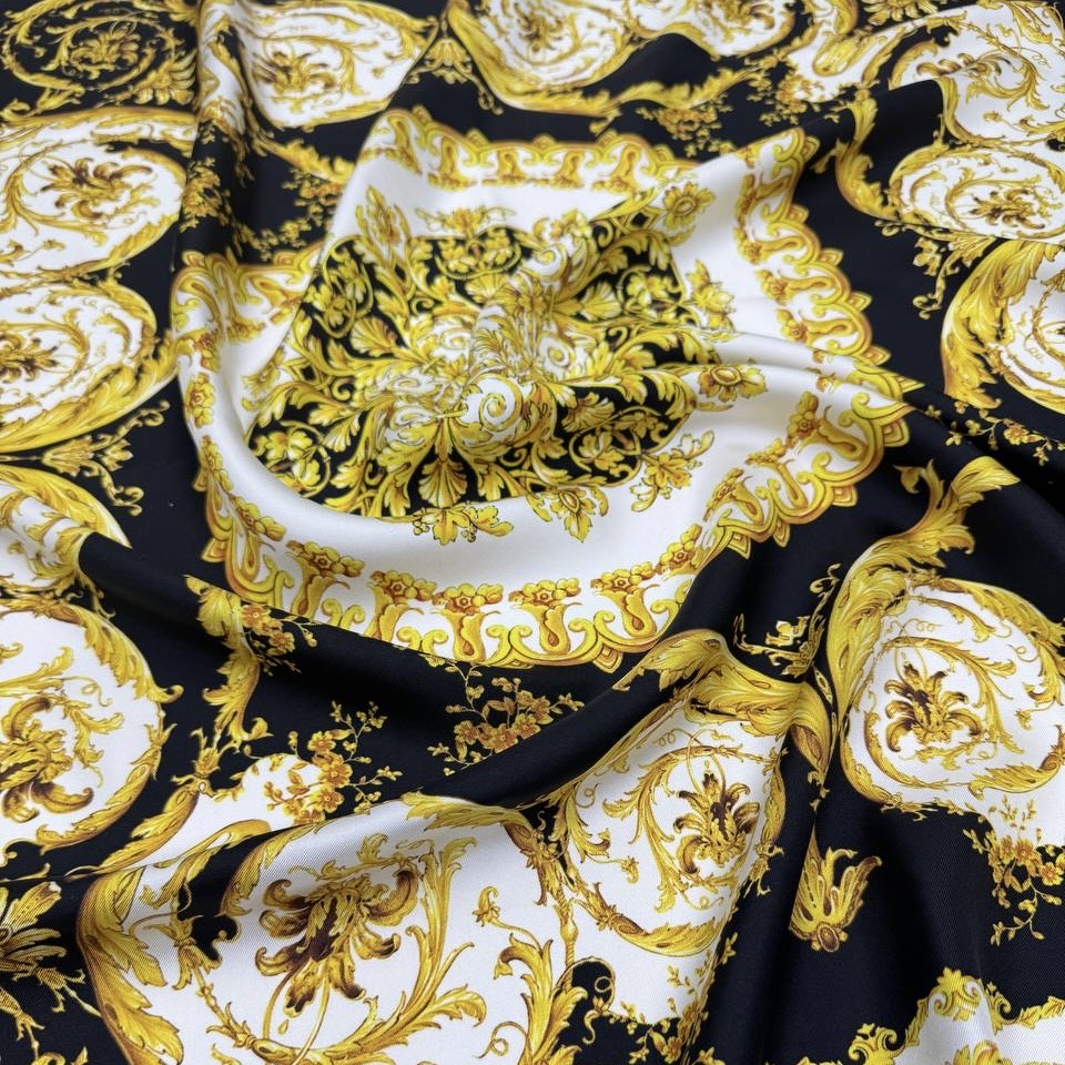 Платок Versace