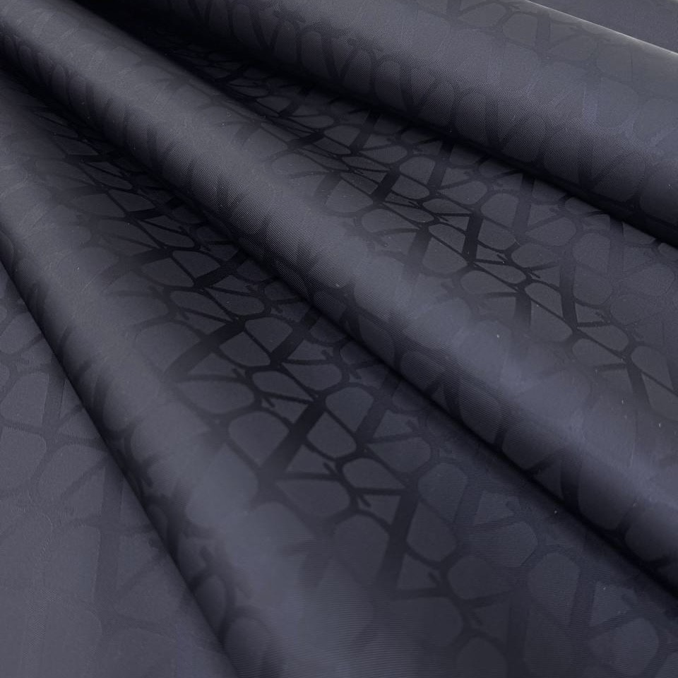 Тренчевая Валентино