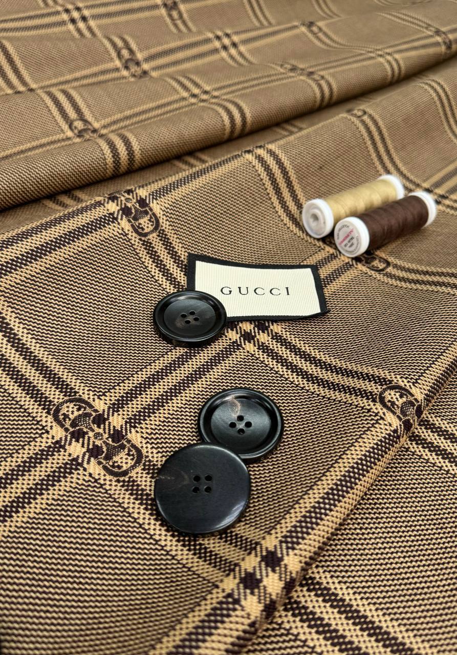 Костюмная Gucci