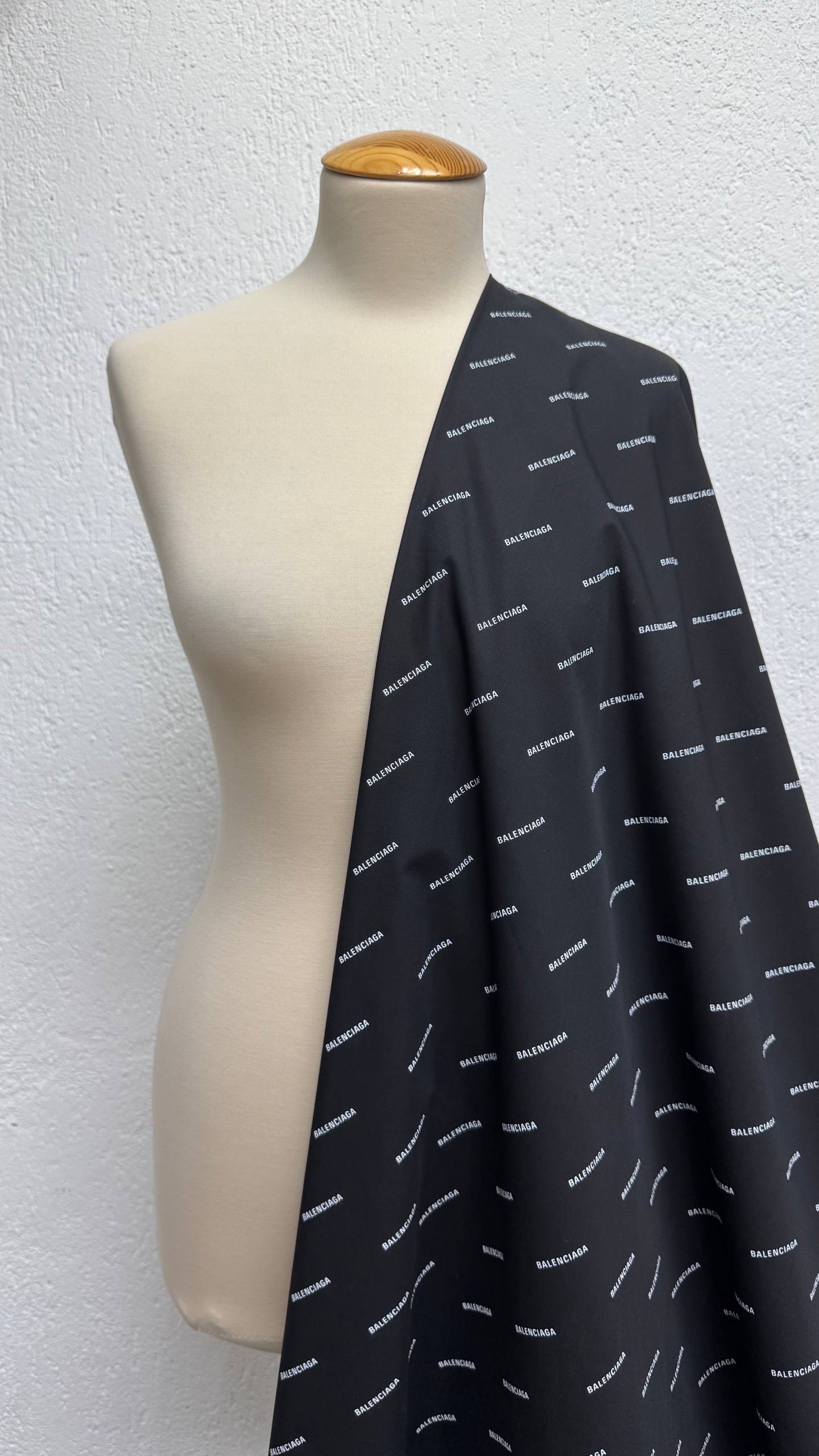 Рубашечная Balenciaga