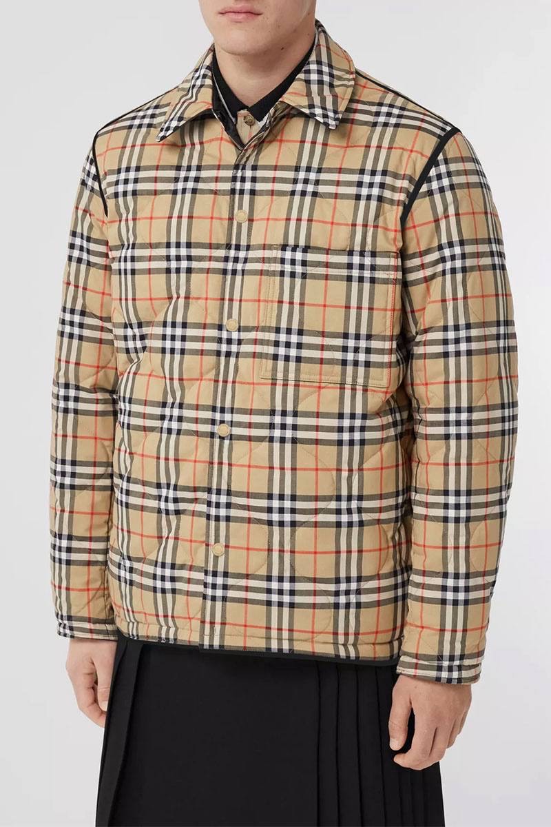 Курточная Burberry