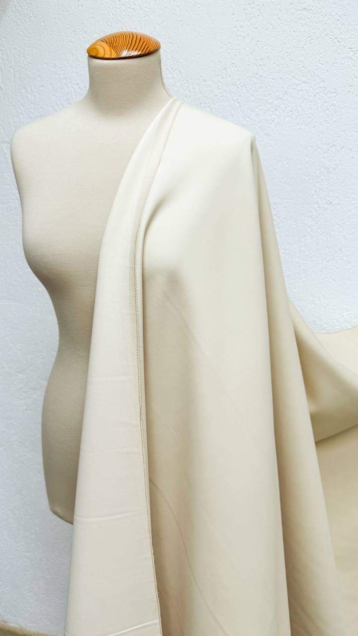 Костюмная Valentino