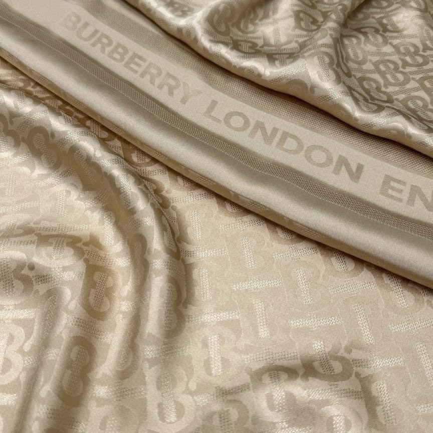 Плательная Burberry