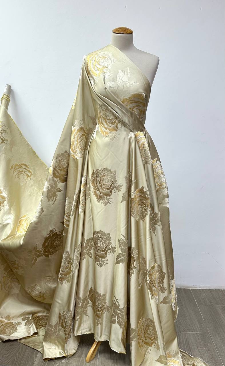 Плательный жаккард Alexander McQueen