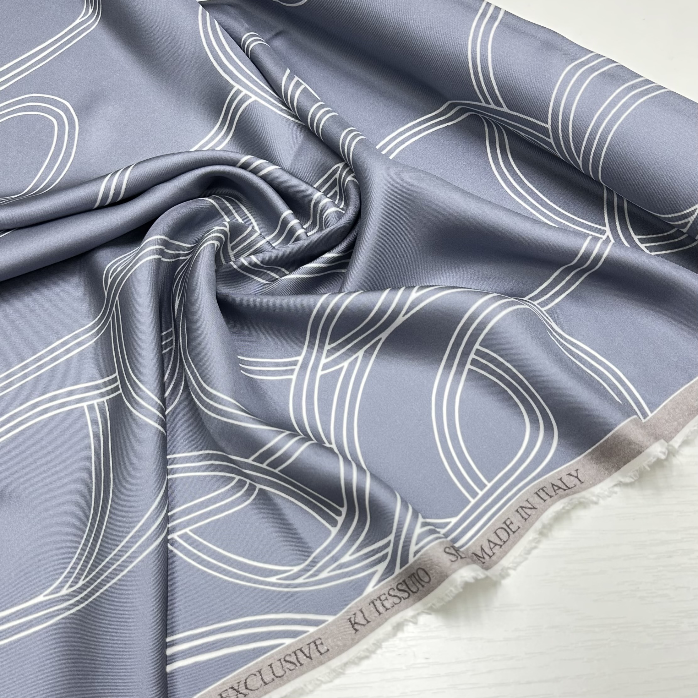 Плательная Loewe