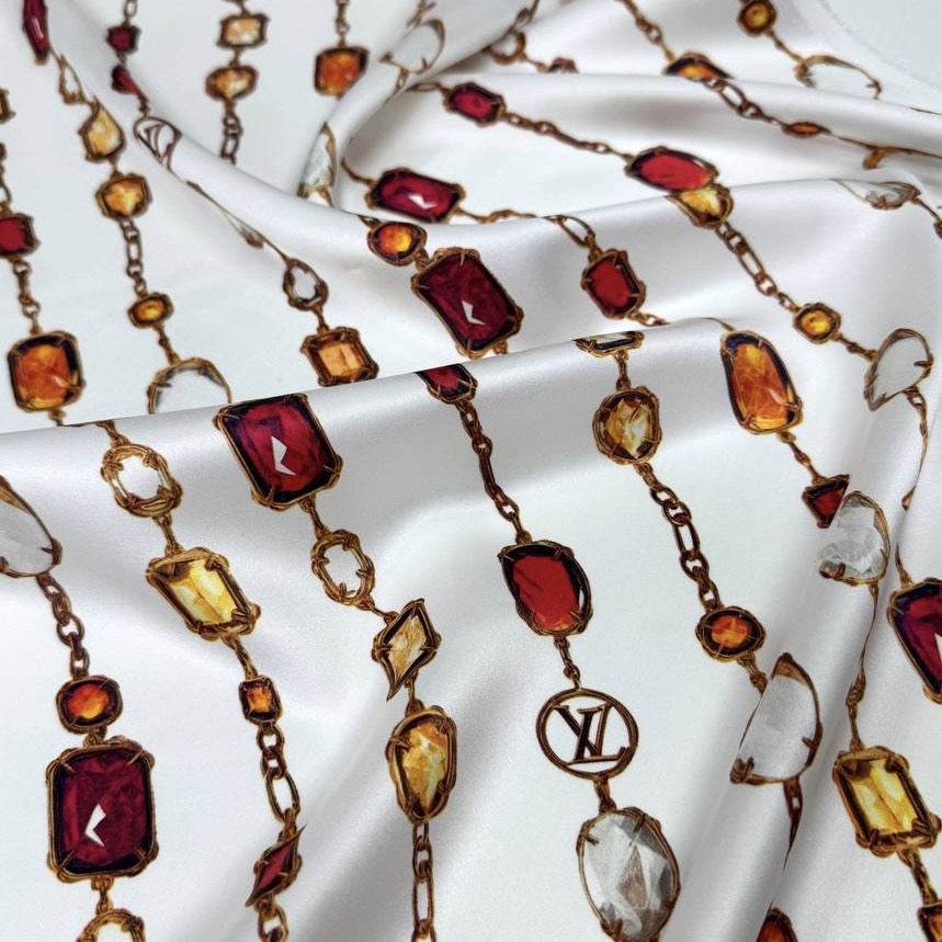 Плательная ткань LV