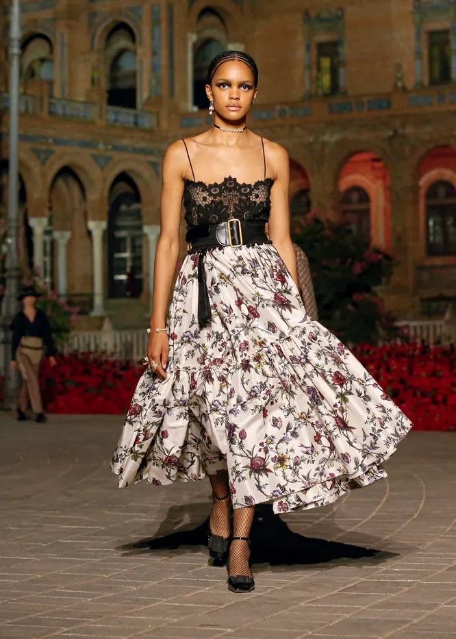 Плательная Dior