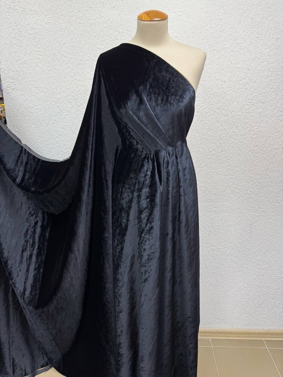 Бархат Valentino